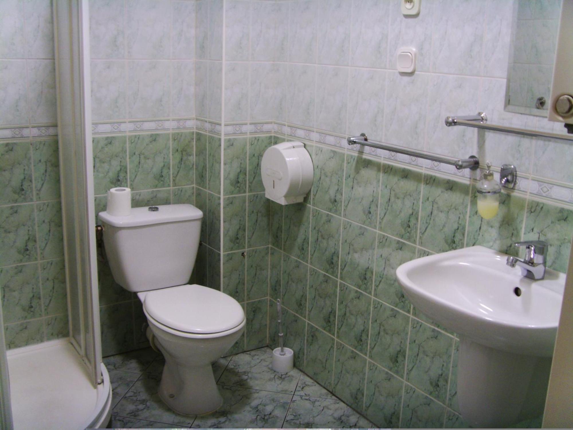 Hotel Iskra Rzeszów Εξωτερικό φωτογραφία