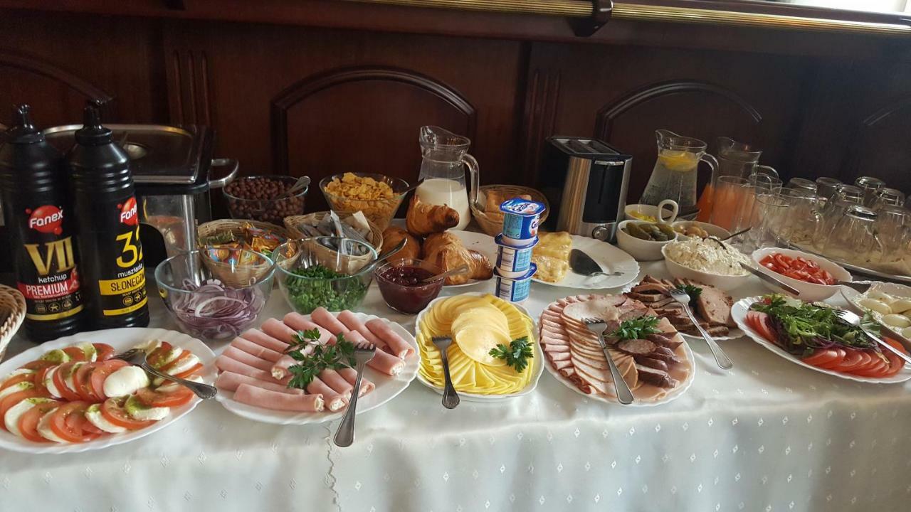 Hotel Iskra Rzeszów Εξωτερικό φωτογραφία