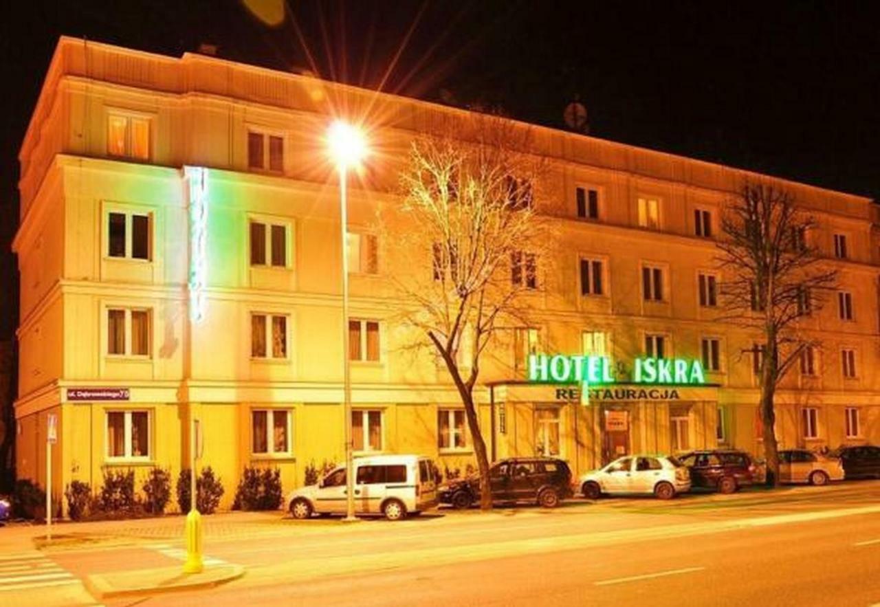 Hotel Iskra Rzeszów Εξωτερικό φωτογραφία